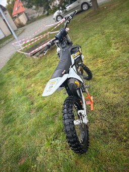 Husqvarna fc 450 2023 Rockstar edice - 2