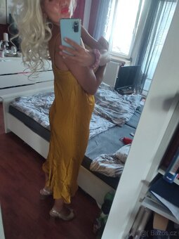 Dlouhé šaty Zara vel.38 top stav - 2