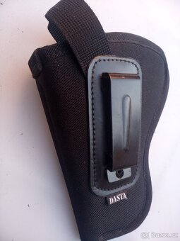 Opaskové pouzdro na pistoli - 2