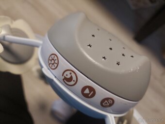 Kolotoč nad postýlku - 2