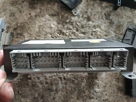 Řídící jednotka podvozku - 2