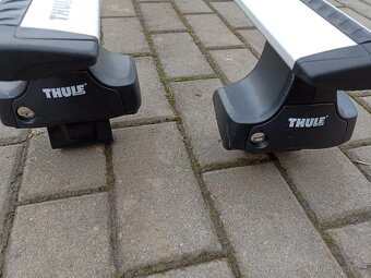 VW Golf7 Střesní příčníkyTHULE - 2