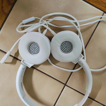 Kabelová sluchátka Philips - 2