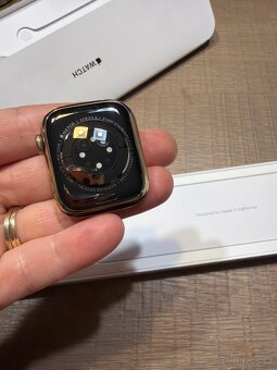 Apple Watch Series 8 41 mm CEL - 2