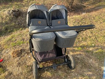 Dvojkočárek pro dvojčata/sourozence - 2