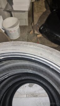 Zimní Pneu 235/40 r19 - 2