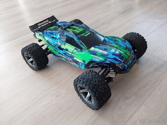 Traxxas Rustler 1:10 VXL HD 4x4 - 2