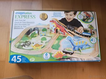 "Imagination express" vlak ze dřeva - 2