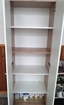 Prodám botník- skříň - 2