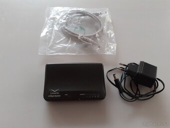 Prodám síťový přepínač - switche zn. Kanyon - 2