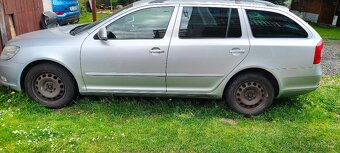 Škoda Octavia 2 facelift, díra v bloku - 2