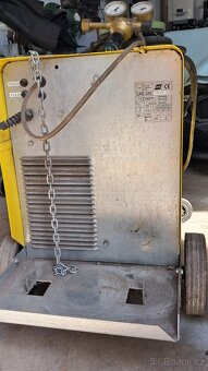 Svářečka, švédský výrobce, ESAB AB LKB 220 - 2