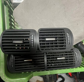 Podsvícené výdechy klimatizace Audi S3 8L - 2