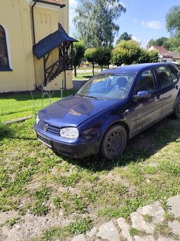 Volkswagen Golf - 2