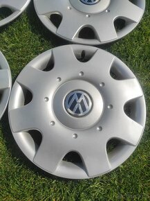 Sada 4 kusů poklic Volkswagen (16") - 2