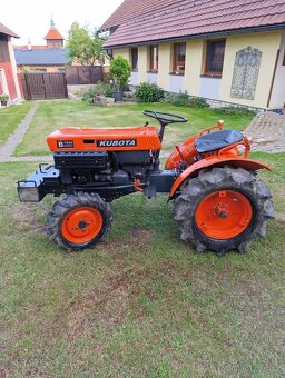 Malotraktor Kubota B7000 - 2
