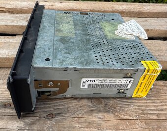 Audi A4 B7 radio, original diel 8E0057186 - 2
