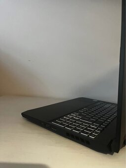 Acer Nitro 5 - 2