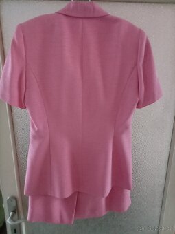 Nový kvalitní růžový kostým s podšívkou, - 2