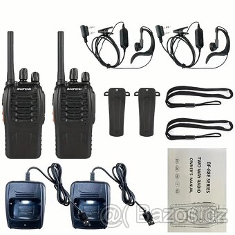 Vysílačka Nové zboží, sada 2 ks, komplet s příslušenstvím. - 2