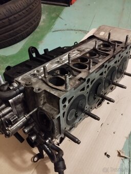 prodam hlavu motoru BMM 103 kw 8v - 2