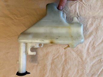 Nádrž na chladicí kapalinu - 2