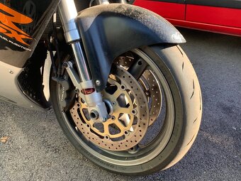 Suzuki GSX R750 stříkačka - 2