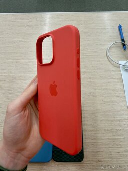 iPhone 15 pro max obaly - 2