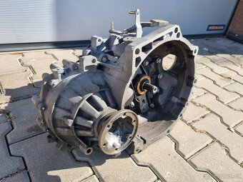 Manuální převodovka JCR - 1.9 Tdi 77kw - 2