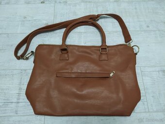 Hnědá kabelka - 2