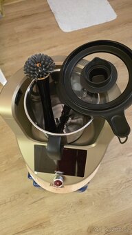 Kuchyňský robot - 2