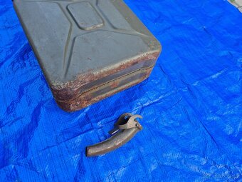 Plechový kanystr 20l - 2