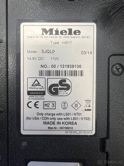 Robotický vysavač MIELE Scout RX1 - 2