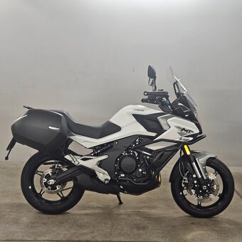 CFMOTO 700 MT PREMIUM - 2