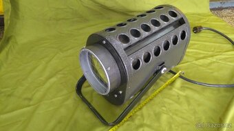 Staré divadelní reflektory - 2