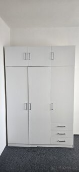 Postel a šatní skříň - 2