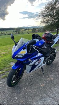 Yamaha YZF R125 - 2