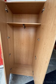 Skříň šatní - 2