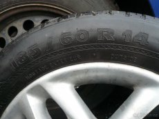 Toyota Yaris - 2