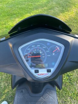 Skútr Kymco Super 8 - 2