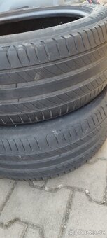 Prodám 2 pneumatiky Michelin 225/45/17 - 2