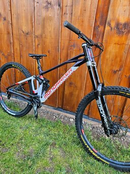 Mondraker summum DH - 2