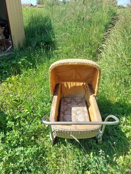 Retro kočárek - 2