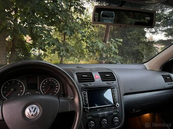 VW Golf 5 - 2