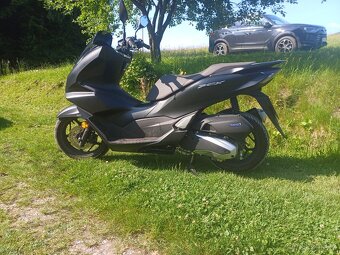 Skútr Honda PCX - 2