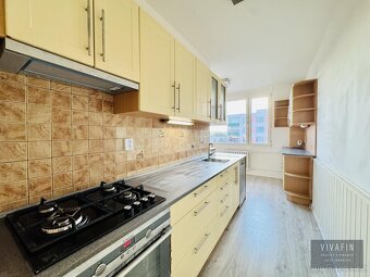 Pronájem 3+1+ lodžie, 82 m2, s komorou, samostatné pokoje, M - 2