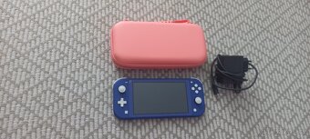 Prodám Nintendo Switch Lite - 2
