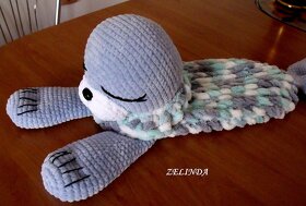 PYŽAMOŽROUT LACHTAN ŠEDÝ - 2