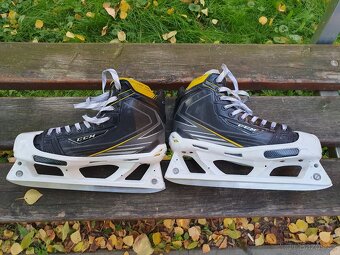 Brankarske brusle CCM Tacks 6092 vel 7EE - 2