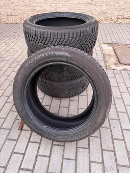 Yokohama 235/50/19 zimní - 2